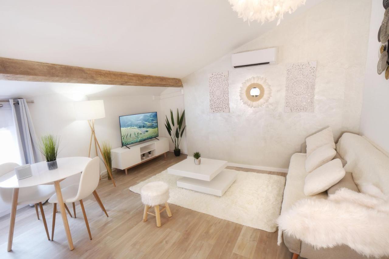 Appartements Premium En Hyper Centre Ville Brignoles Exterior foto